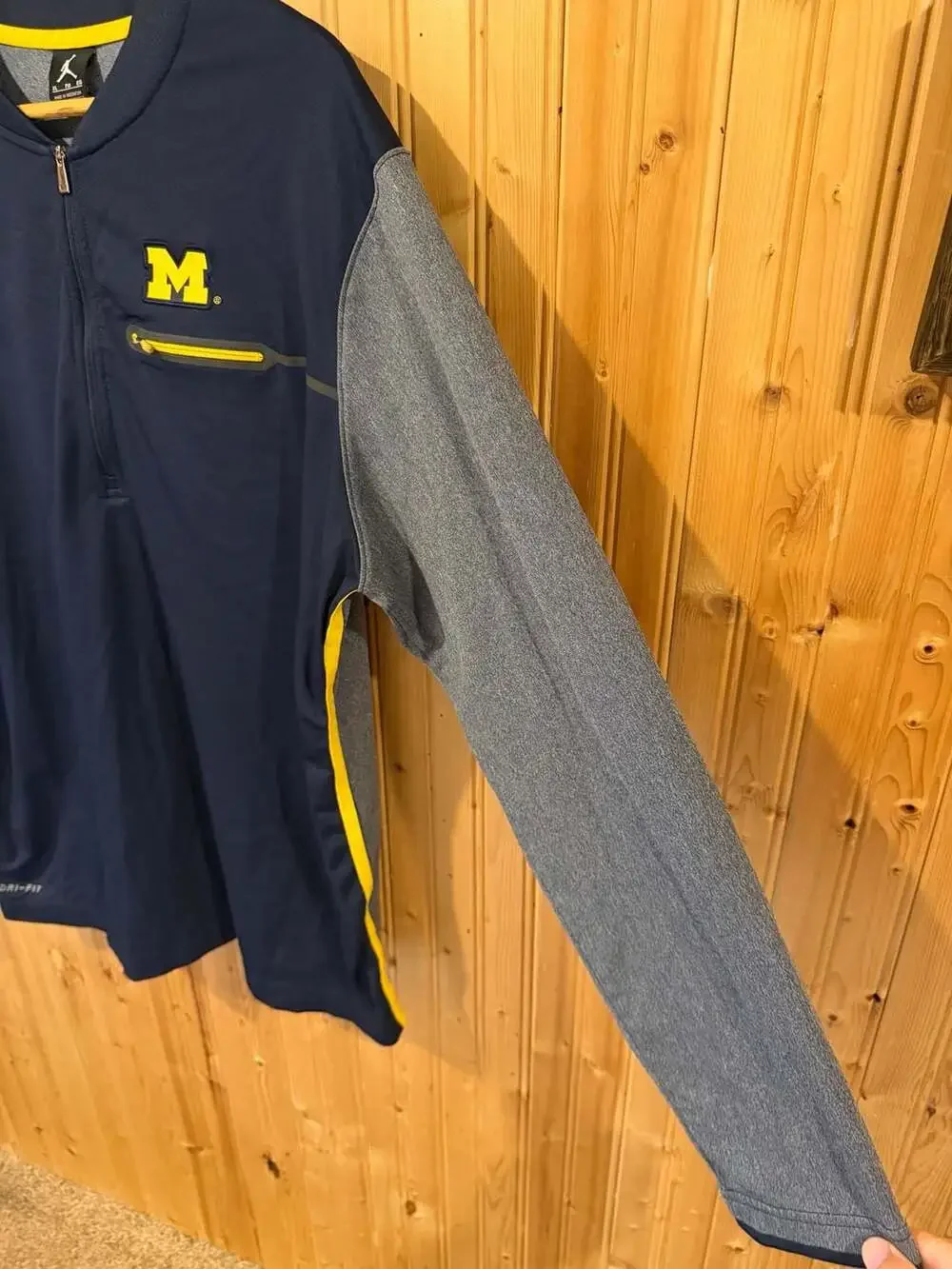 Jordan Brand Michigan Wolverines Dri-FIT 1/4 Zip Sideline Pullover